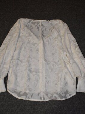 Emporio Armani Ivory White Button-Up Blouse Women’s Size 40 Cottagecore Chic